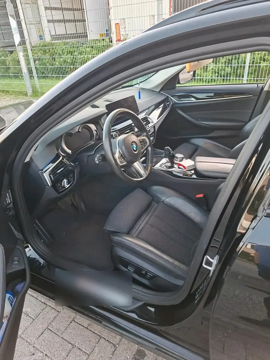 Gebraucht BMW 530 258 PS (189 kW) 2017 Schwarz Kombi
