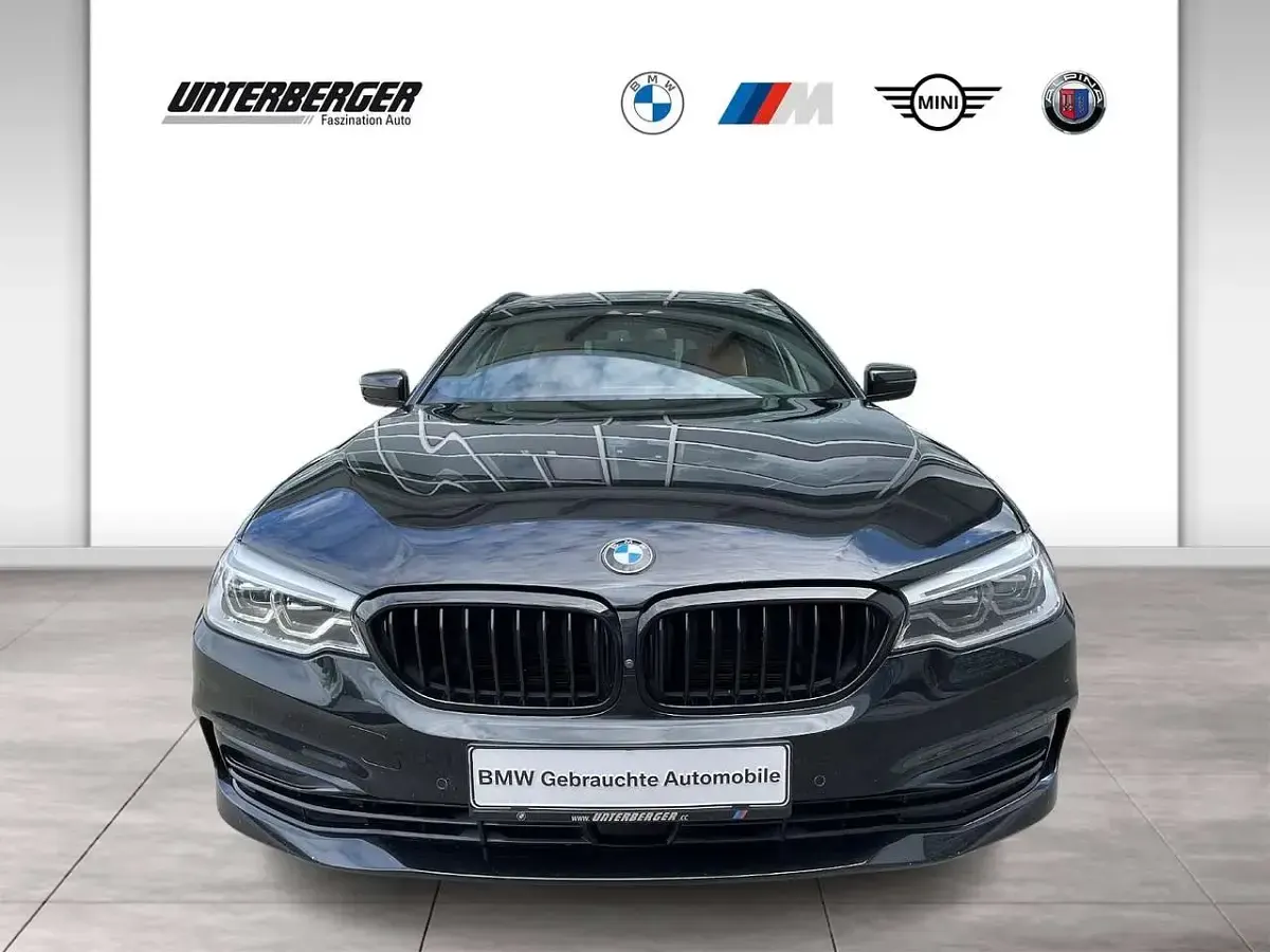 Gebraucht BMW 540 Sport Line 340 PS (250 kW) 2019 Schwarz Kombi