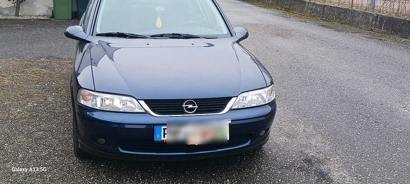 Gebraucht Opel Vectra 116 PS (85 kW) 1999 Blau Limousine