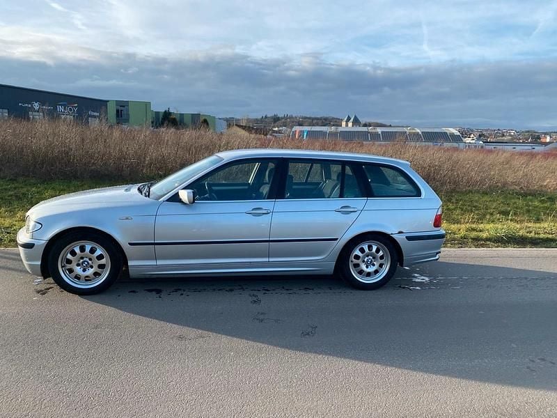 Gebraucht 2002 BMW 320 Kombi | 1.000 € (Superpreis) - Bild 1/4