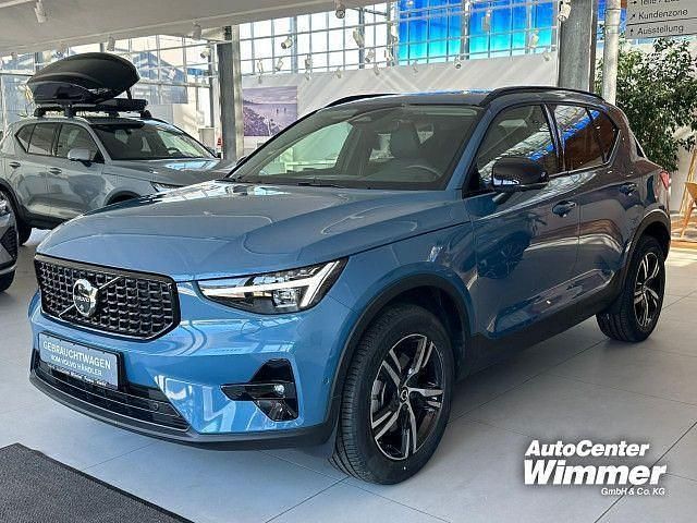 Gebraucht Volvo XC40 Plus 163 PS (119 kW) 2025 Fjord blue SUV