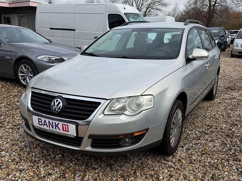 Gebraucht VW Passat 140 PS (102 kW) 2009 Silber Kombi