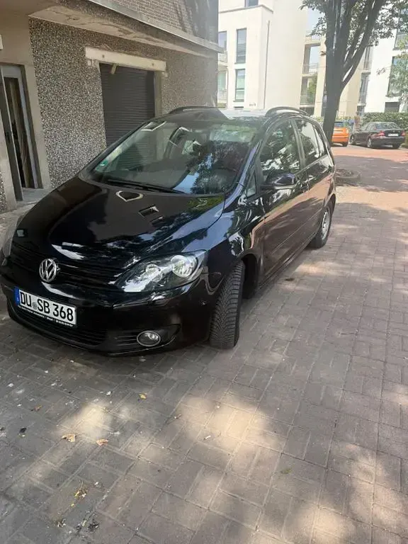 Gebraucht VW Golf Plus Cross Team 140 PS (102 kW) 2010 Schwarz Van / Kleinbus