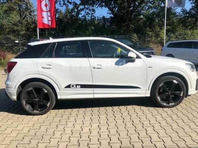 Gebraucht Audi Q2 Sport 150 PS (110 kW) 2018 Weiß metallic SUV