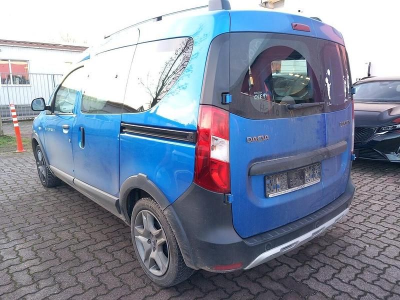 Gebraucht Dacia Dokker Stepway 102 PS (75 kW) 2019 Blau Van / Kleinbus