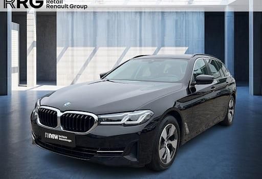 Gebraucht BMW 520 Performance 197 PS (144 kW) 2022 Schwarz Kombi