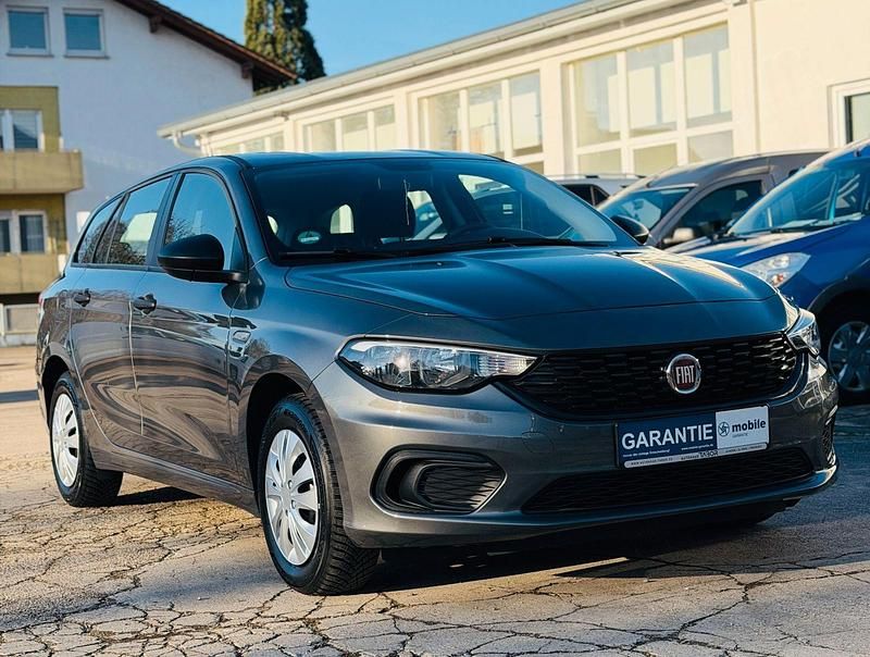 Gebraucht Fiat Tipo 95 PS (69 kW) 2019 Grau Limousine