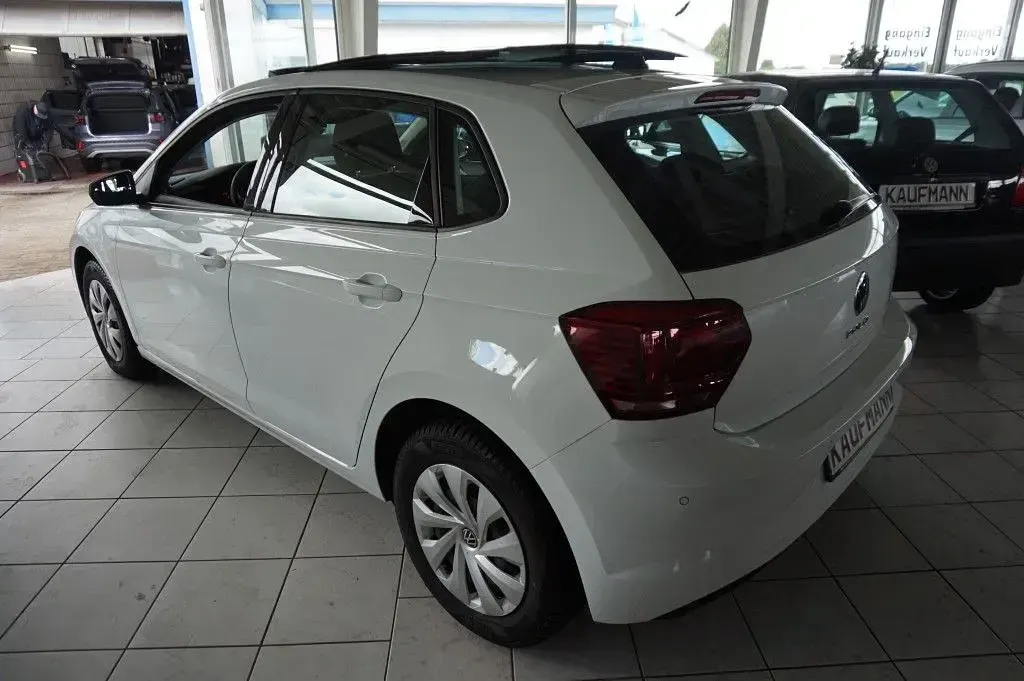 Gebraucht VW Polo Comfortline 95 PS (69 kW) 2021 Weiß Kleinwagen