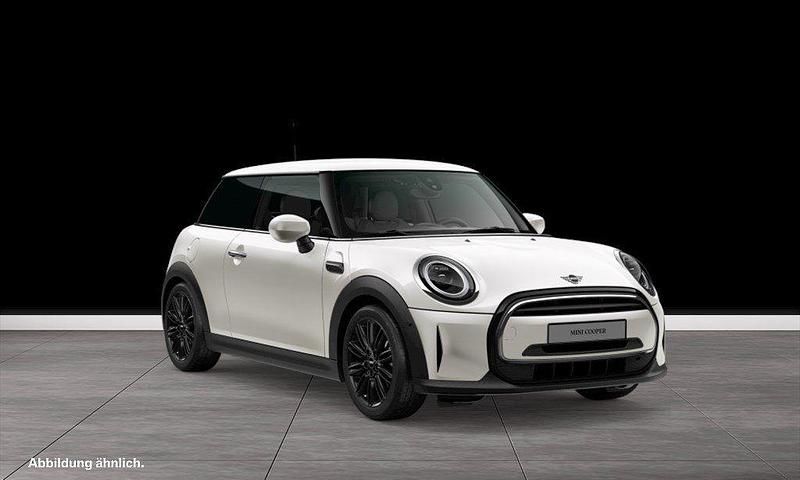Gebraucht Mini Cooper Classic 136 PS (100 kW) 2023 Weiß Kleinwagen