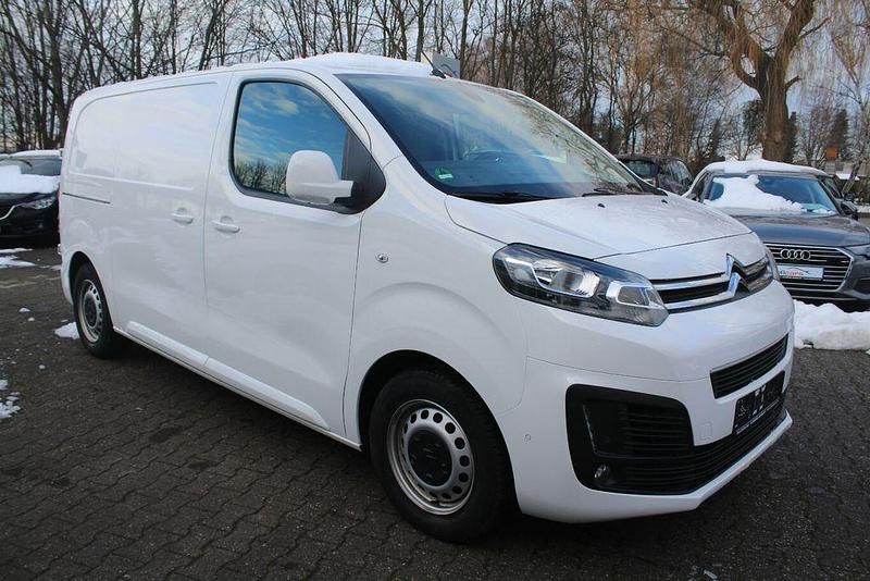 Weiß Gebraucht 2019 Citroën Jumpy Van / Kleinbus | 16.980 € (Superpreis) - Bild 1/4