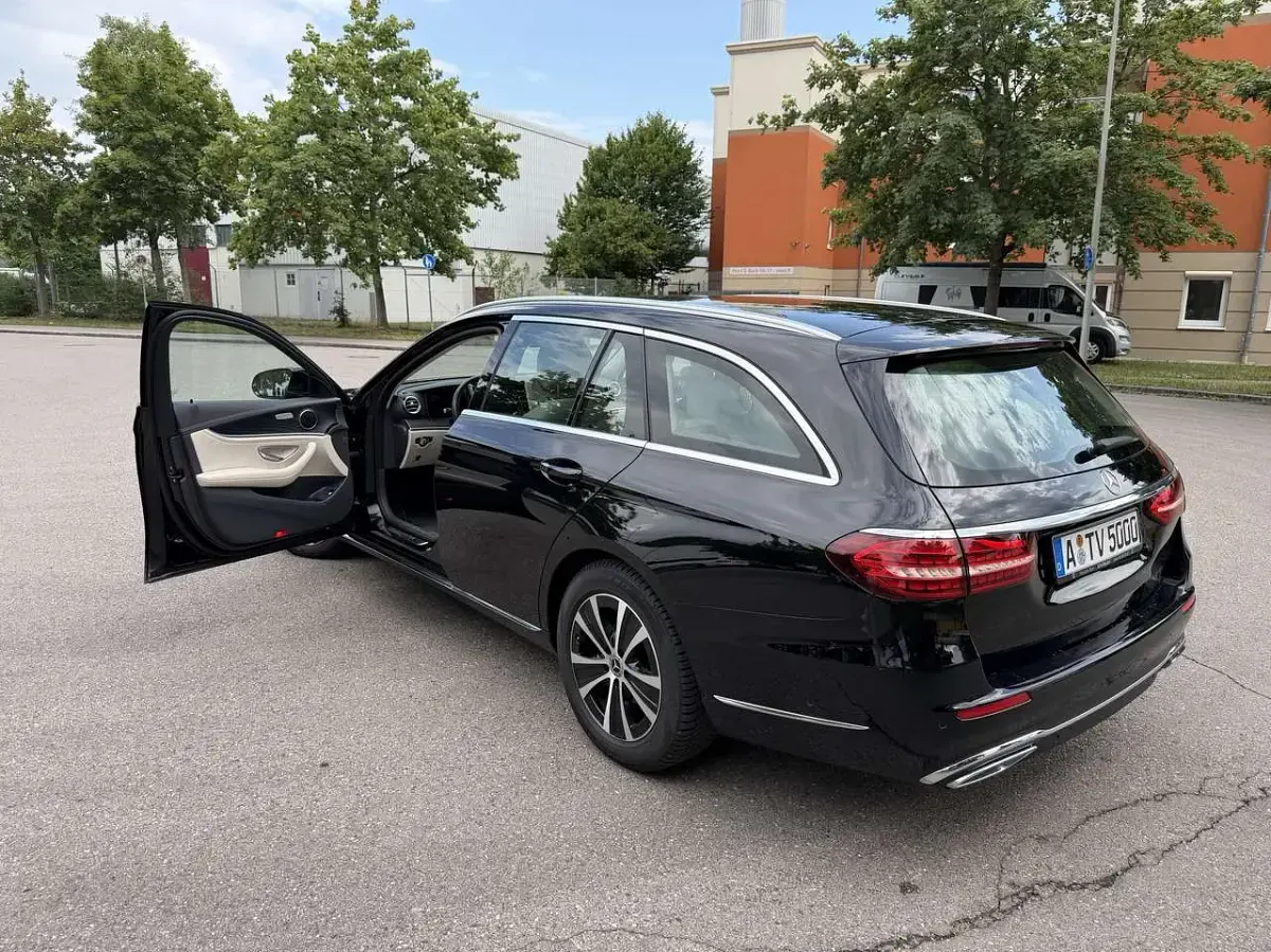 Gebraucht Mercedes E200 Exclusive 197 PS (144 kW) 2021 Kombi