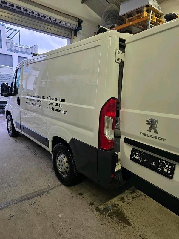 Gebraucht Peugeot Boxer 110 PS (80 kW) 2016 Weiß Van
