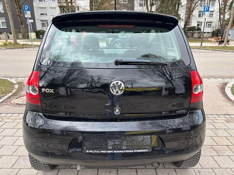 Gebraucht VW Fox Style 54 PS (39 kW) 2010 Schwarz Kleinwagen