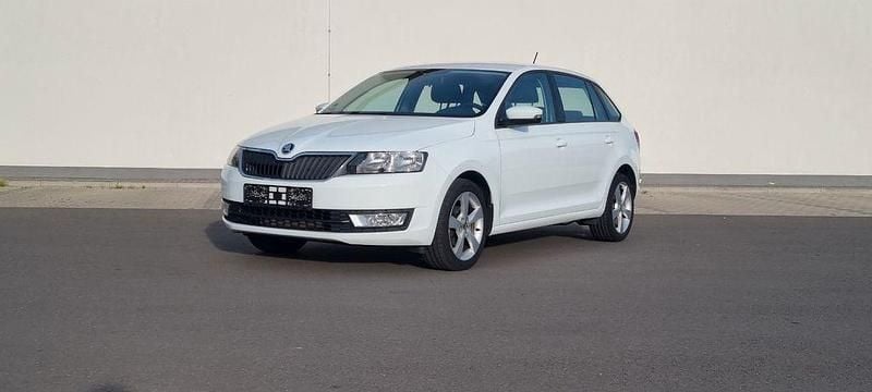 Gebraucht Skoda Rapid Cool Edition 90 PS (66 kW) 2016 Weiß Kleinwagen