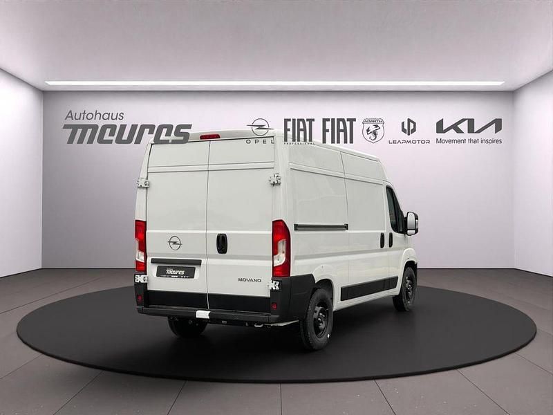Neu Opel Movano 140 PS (102 kW) 2025 Grau Van