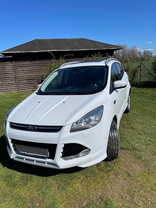 Gebraucht Ford Kuga 163 PS (119 kW) 2014 Weiß SUV