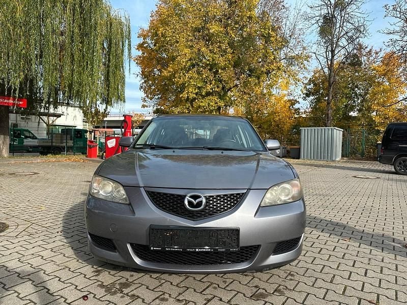 Grau Gebraucht 2004 Mazda 3 Limousine | 1.499 € (Guter Preis) - Bild 1/4