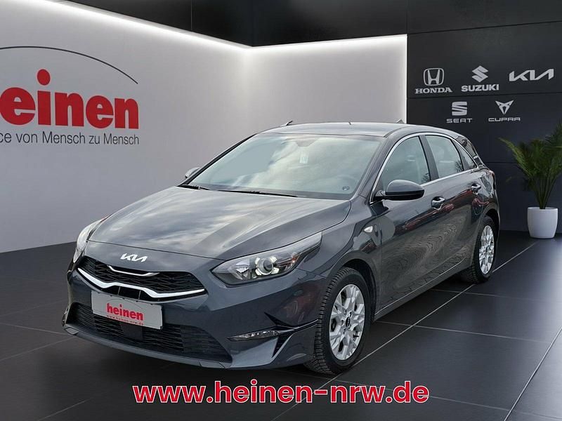 Gebraucht Kia Ceed Vision 140 PS (102 kW) 2025 Grau Kleinwagen