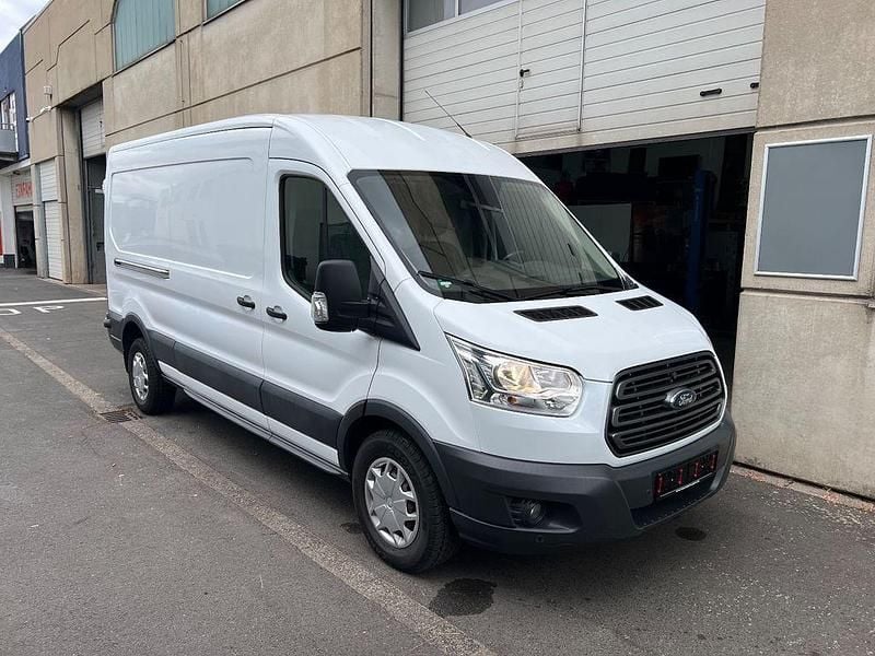 Weiß Gebraucht 2019 Ford Transit Van / Kleinbus | 16.990 € (Superpreis) - Bild 1/4