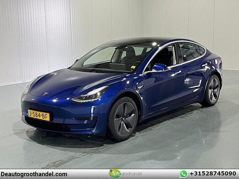 Gebraucht Tesla Model 3 Standard Range 175 kW (238 PS) 2020 Blau Limousine