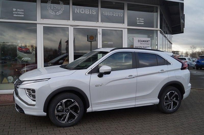 Gebraucht Mitsubishi Eclipse Cross Select 188 PS (138 kW) 2025 Titanweiß SUV
