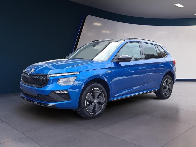 Neu Skoda Kamiq Monte Carlo 150 PS (110 kW) 2026 Race blau metallic SUV