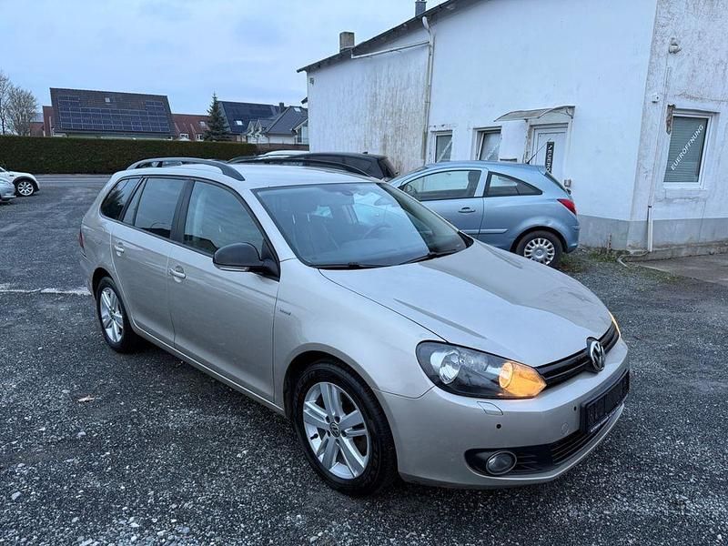 Gebraucht VW Golf VI Match 122 PS (89 kW) 2012 Silber Kleinwagen