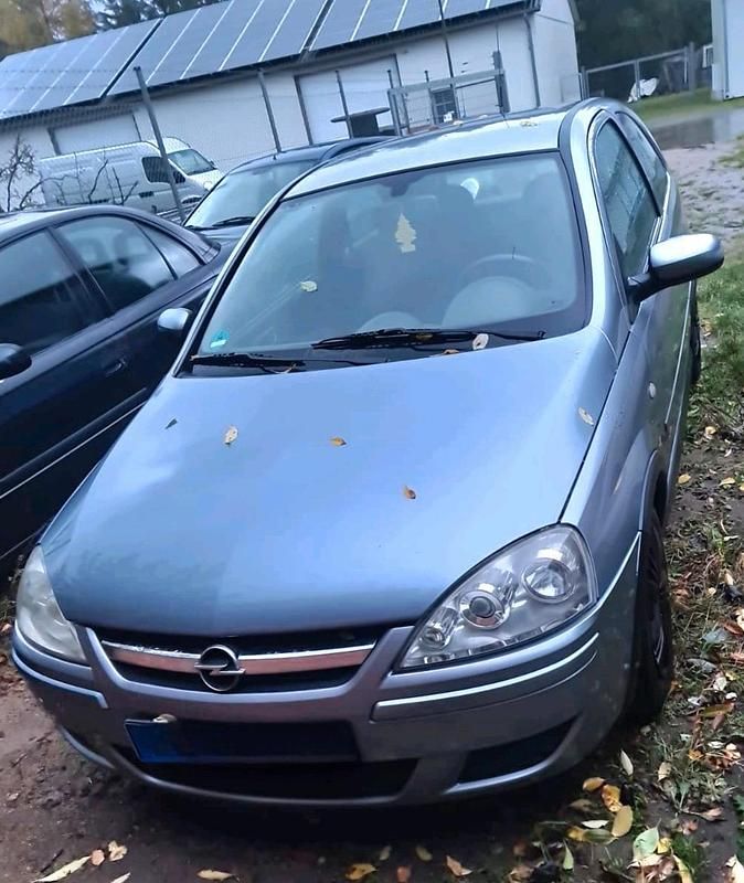 Silber Gebraucht 2005 Opel Corsa Kleinwagen | 600 € (Superpreis) - Bild 1/4