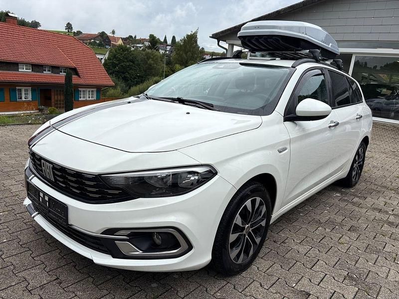 Weiß Gebraucht 2022 Fiat Tipo City Life Kombi | 15.750 € (Superpreis) - Bild 1/4
