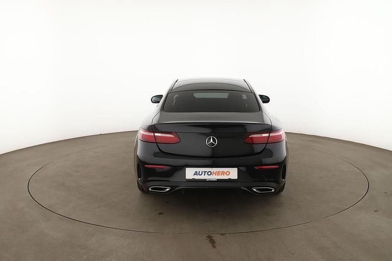 Gebraucht Mercedes E450 AMG line 367 PS (269 kW) 2021 Schwarz Coupé