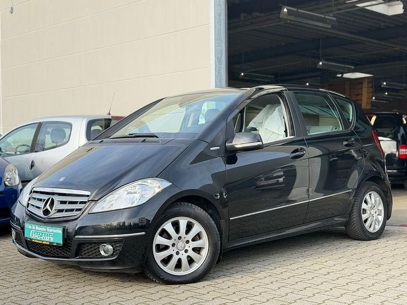 Gebraucht Mercedes A180 116 PS (85 kW) 2011 Schwarz Van / Kleinbus
