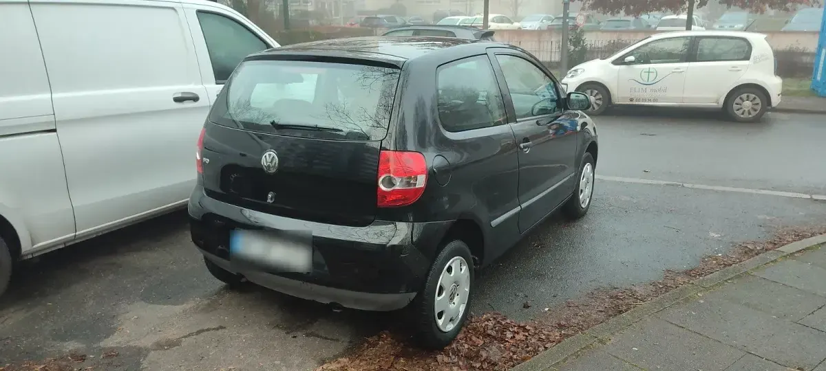 Gebraucht VW Fox 55 PS (40 kW) 2006 Schwarz Kleinwagen