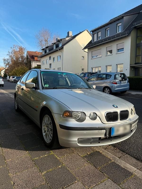 Gebraucht BMW 316 116 PS (85 kW) 2003 Silber Coupé