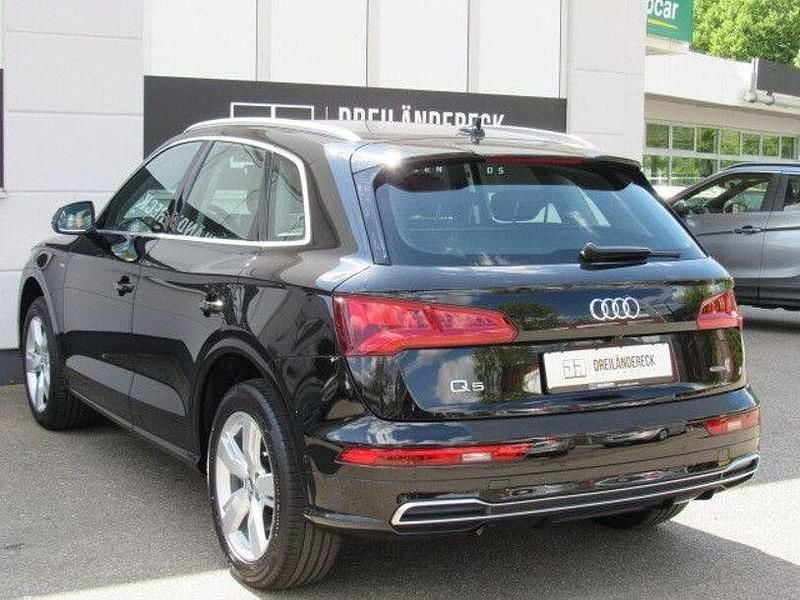 Second-hand Audi Q5 Design 190 CP (139 kW) 2019 Negru SUV