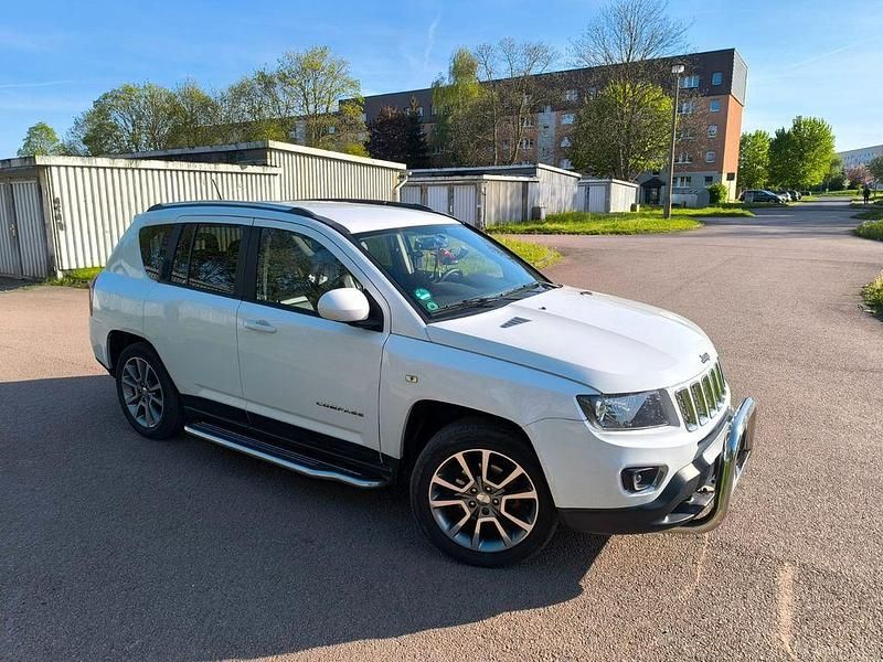 Gebraucht Jeep Compass Limited 170 PS (125 kW) 2013 Weiß SUV