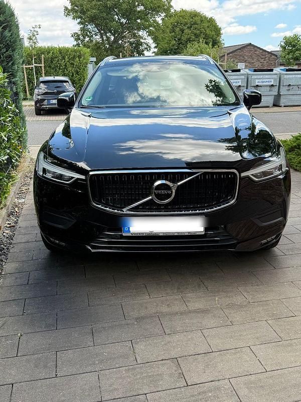 Schwarz Gebraucht 2018 Volvo XC60 R-Design SUV | 30.000 € (Fairer Preis) - Bild 1/4