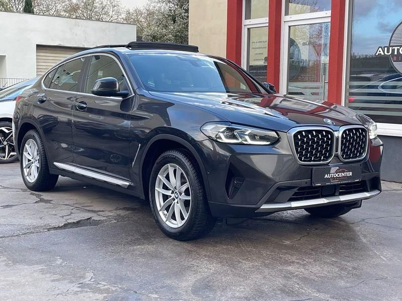 Gebraucht BMW X4 Performance 184 PS (135 kW) 2023 Grau SUV
