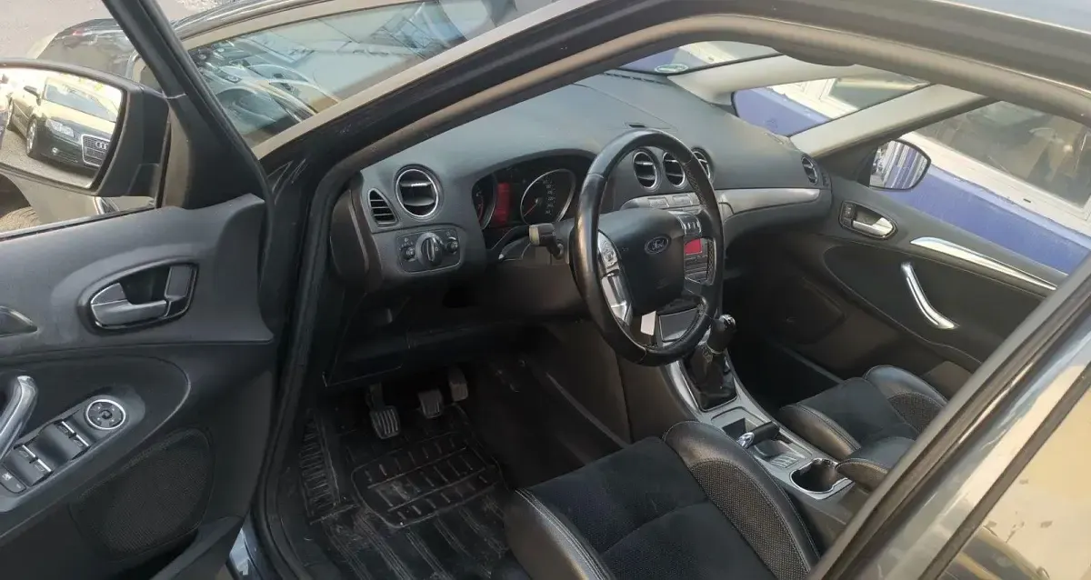 Gebraucht Ford S-MAX Titanium 145 PS (106 kW) 2008 Grau Van / Kleinbus