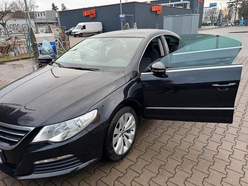 Gebraucht VW Passat 160 PS (117 kW) 2011 Schwarz Limousine