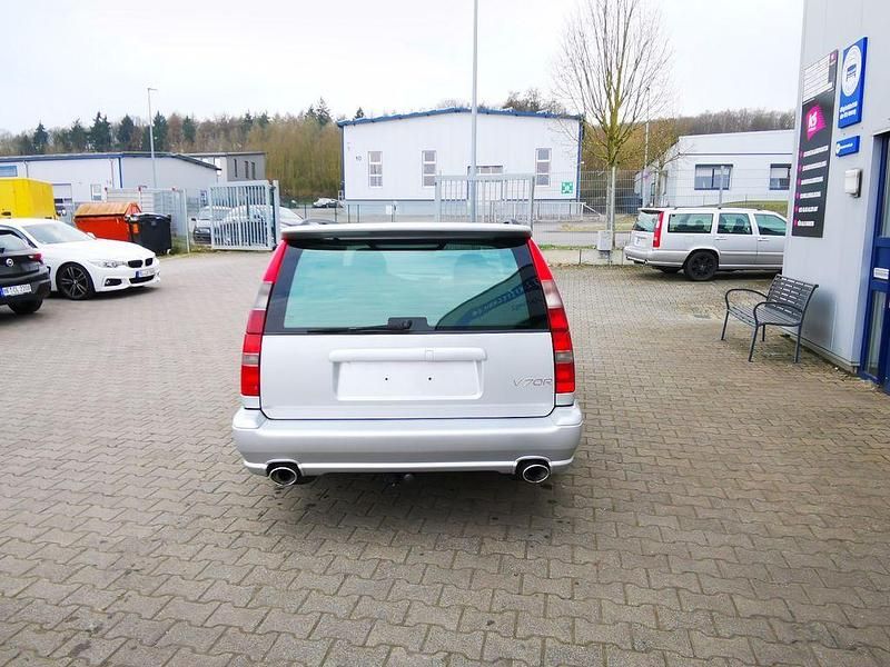 Gebraucht Volvo V70 250 PS (183 kW) 1999 Silber Kombi