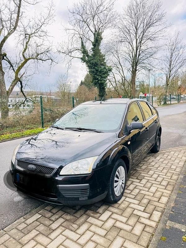 Gebraucht 2005 Ford Focus Limousine | 850 € (Fairer Preis) - Bild 1/4