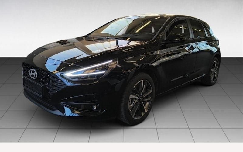 Gebraucht Hyundai i30 Advantage 150 PS (110 kW) 2025 Schwarz Limousine