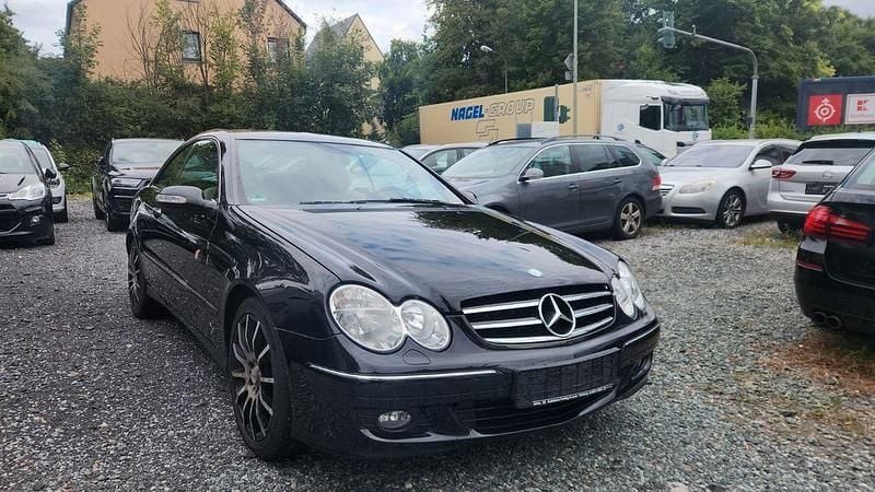 Gebraucht Mercedes CLK200 184 PS (135 kW) 2008 Obsidianschwarz  metalliclack Coupé