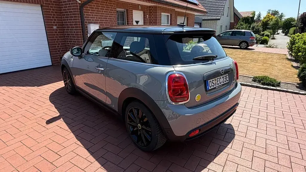 Gebraucht Mini Cooper SE 135 kW (184 PS) 2020 Grau Kleinwagen