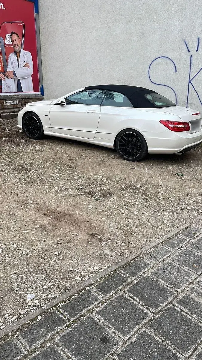 Gebraucht Mercedes E350 265 PS (194 kW) 2012 Weiß Cabrio