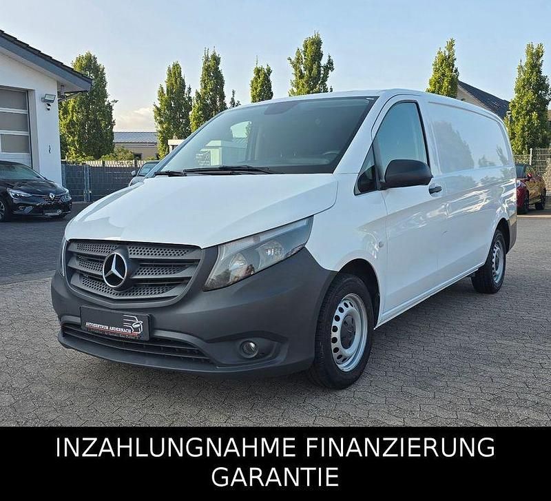 Weiß Gebraucht 2021 Mercedes Vito Van / Kleinbus | 13.499 € (Superpreis) - Bild 1/4