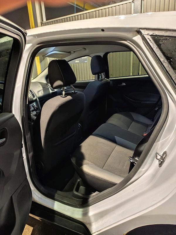 Gebraucht Ford Focus 125 PS (91 kW) 2011 Weiß Limousine