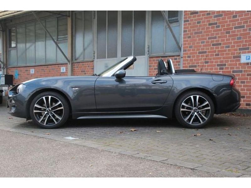 Gebraucht Fiat 124 Spider Lusso 140 PS (102 kW) 2017 Meteor grey (metallic) Cabrio