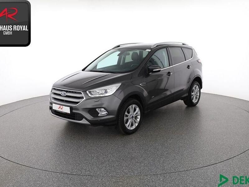 Gebraucht Ford Kuga 175 PS (128 kW) 2018 Grau SUV