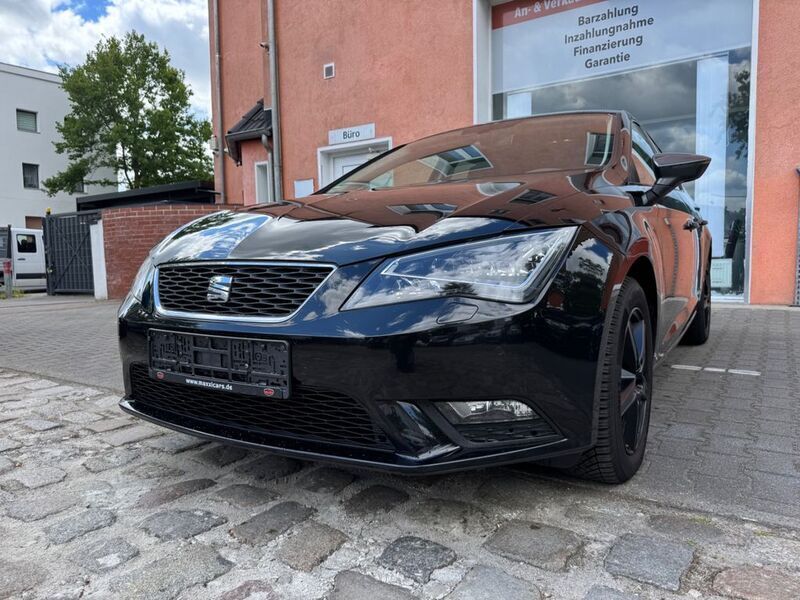 Schwarz Gebraucht 2016 Seat Leon CONNECT Limousine | 6.090 € (Fairer Preis) - Bild 1/4